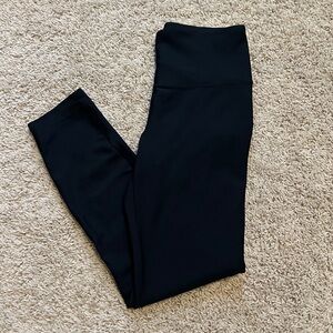 Under Armour Heatgear women’s small S black leggings